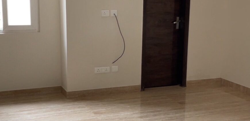 Builder Floor in Gurgaon (AR8952)